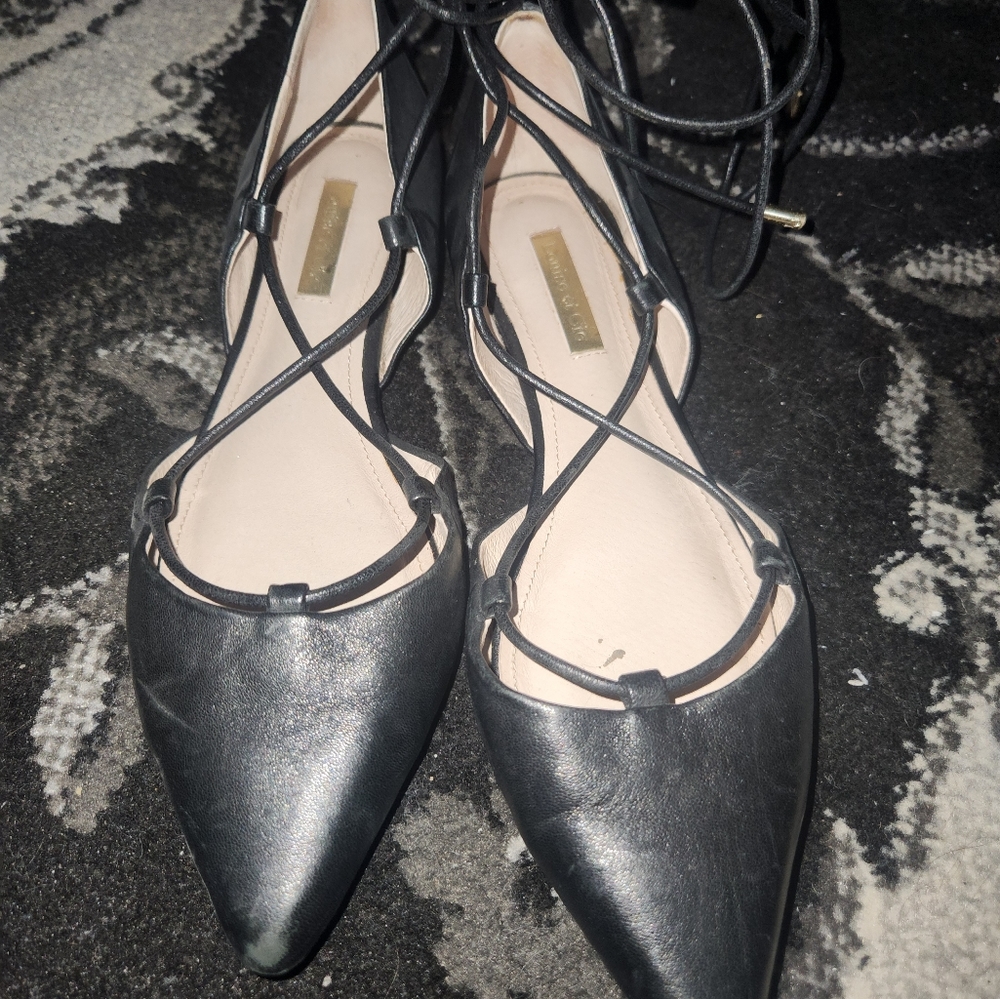 Flats - Picture 3 of 3